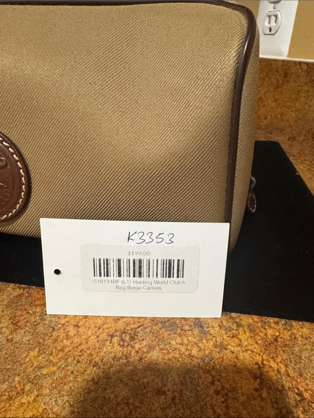Hunting World Beige Canvas Toiletry Bag - Picture 4 of 4